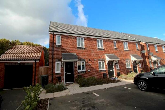 2 Bedroom End Of Terrace House To Rent In Tarn Close, Willenhall, West Midlands, WV13