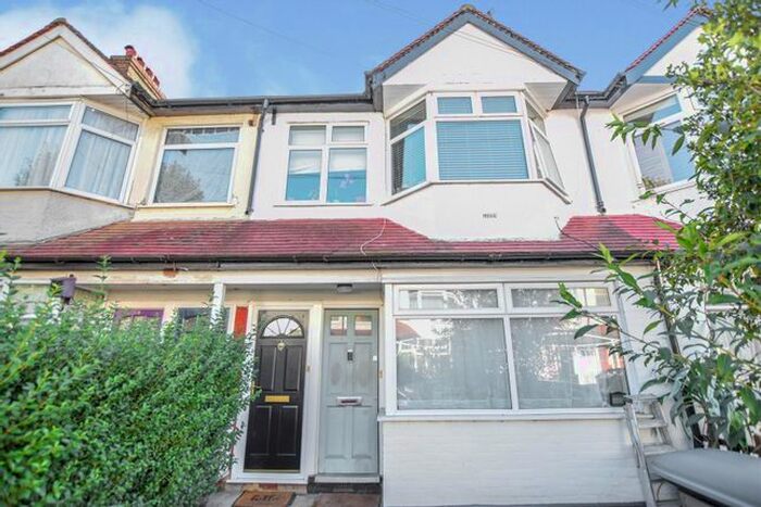 1 Bedroom Maisonette To Rent In Marlborough Close, Colliers Wood, London, SW19