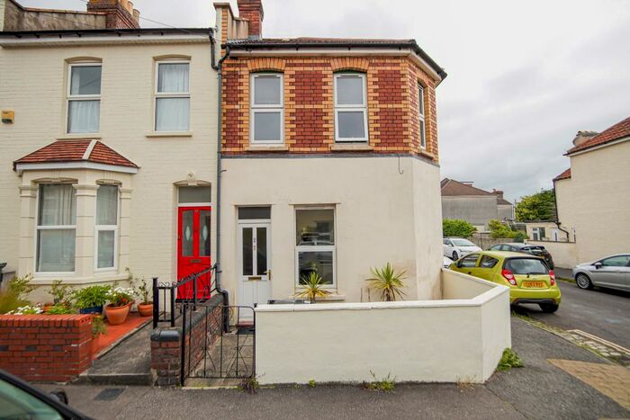 2 Bedroom Flat To Rent In Springfield Avenue, Horfield, Bristol, BS7