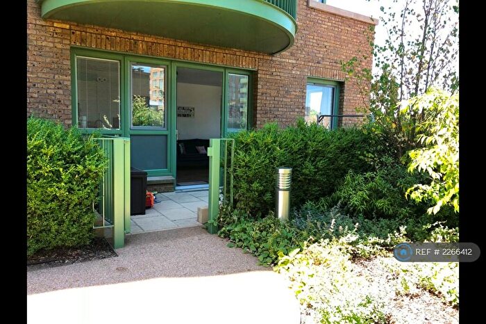 2 Bedroom Flat To Rent In Astell Road, London, SE3