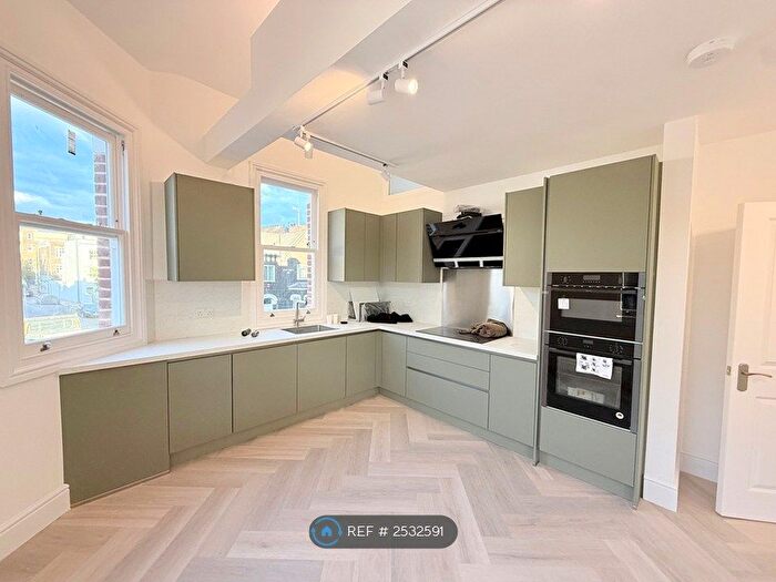 4 Bedroom Flat To Rent In Hammersmith, London, W6