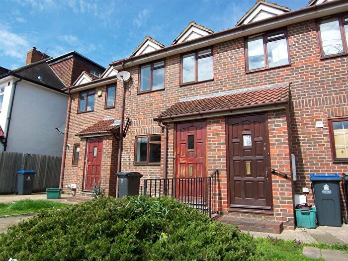 2 Bedroom Property To Rent In Acacia Grove, New Malden, KT3