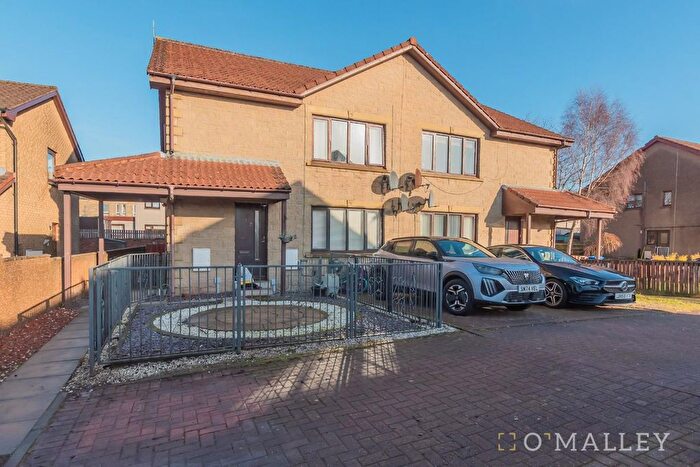 2 Bedroom Flat For Sale In Carpenters Wynd, Alloa, FK10
