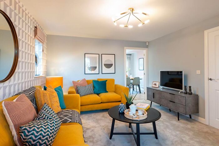 3 Bedroom Terraced House For Sale In Stratford Drive Overstone, NN6