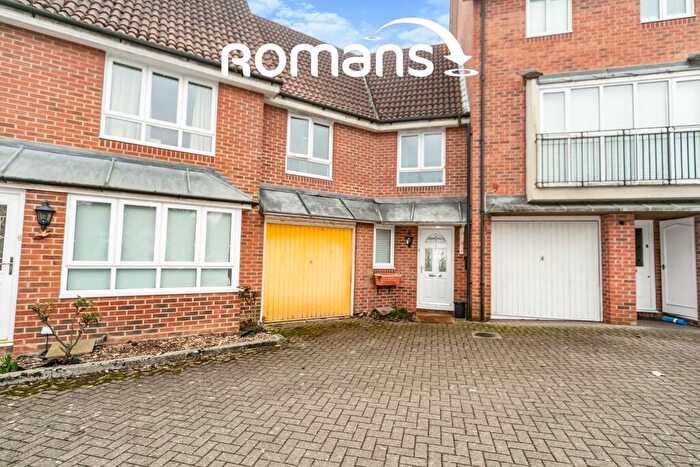 3 Bedroom Terraced House To Rent In Hartigan Place, Woodley, Reading, RG5