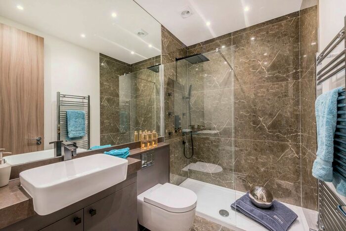 2 Bedroom Flat To Rent In Hatherley Grove, Bayswater, London, W2