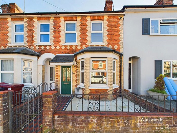 3 Bedroom Terraced House For Sale In Sherwood Street, Reading, Berkshire, RG30