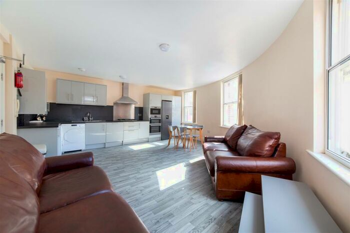 4 Bedroom Apartment To Rent In &#;pppw - Fenkle Street, City Centre, Newcastle Upon Tyne, NE1