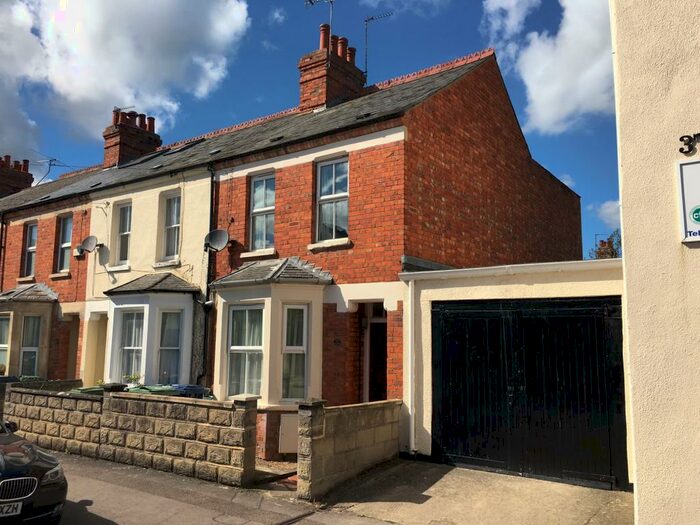 4 Bedroom Semi-Detached House To Rent In Stockmore Street, Cowley, Oxford, Oxfordshire, OX4