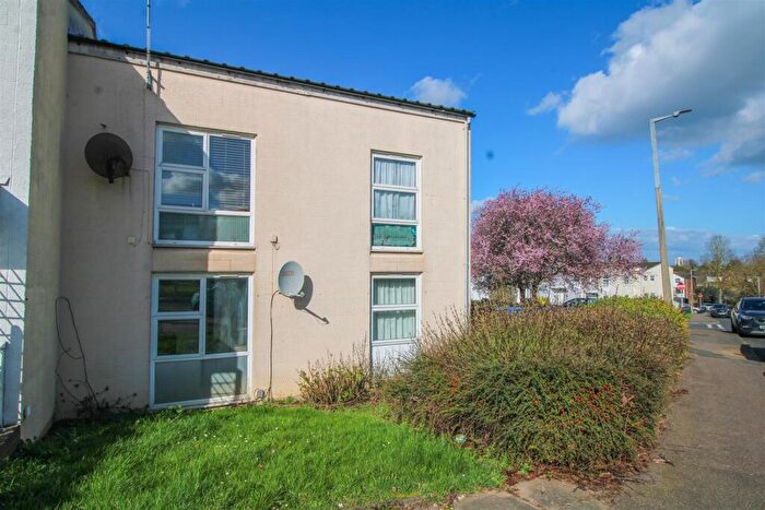 1 Bedroom Flat For Sale In Milwards, Harlow, CM19