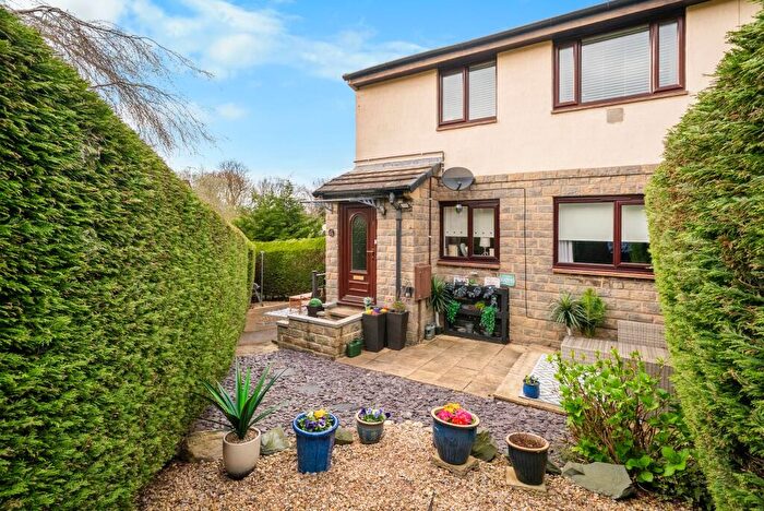 2 Bedroom Flat For Sale In Oakdale Glen, Harrogate, HG1