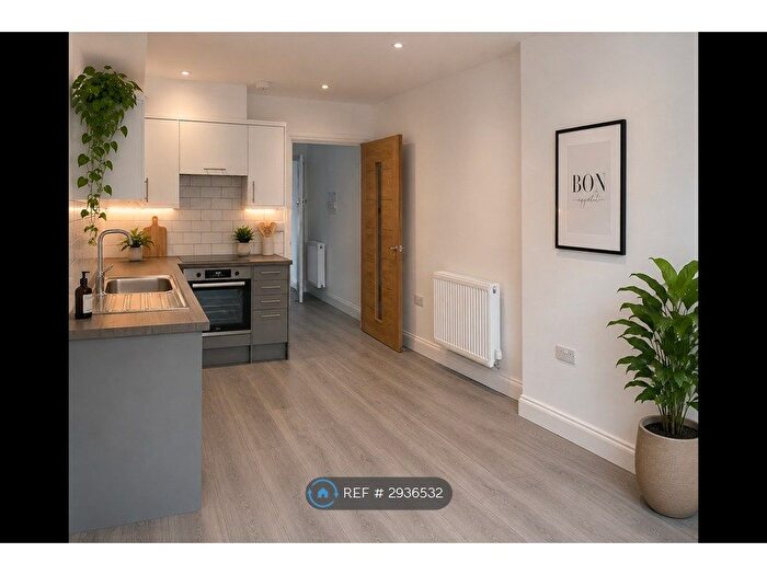 1 Bedroom Flat To Rent In Portswood Road, Southampton, SO17