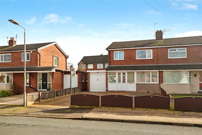 3 Bedroom Semi Detached House For Sale In Bankhouse Road, Bury, Greater Manchester, BL8