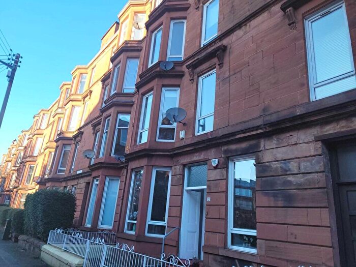 2 Bedroom Flat To Rent In Waverley Gardens, Shawlands, G41