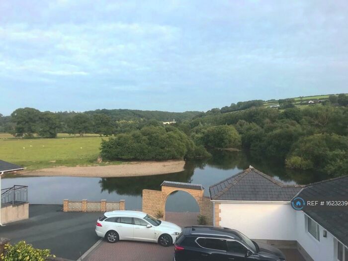 2 Bedroom Maisonette To Rent In Pentrecastell, Newcastle Emlyn, SA38