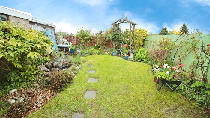 2 Bedroom Semi-Detached Bungalow For Sale In Rogers Court, Stanley, Wakefield, WF3