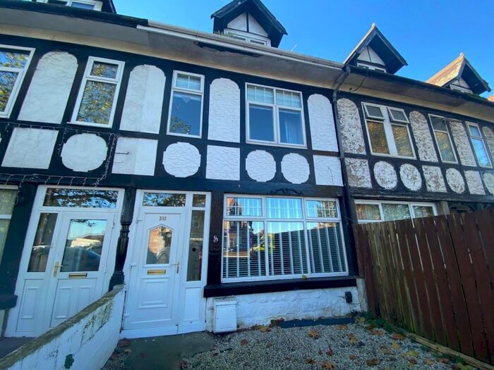 4 Bedroom House To Rent In Skipton Road, Harrogate, HG1