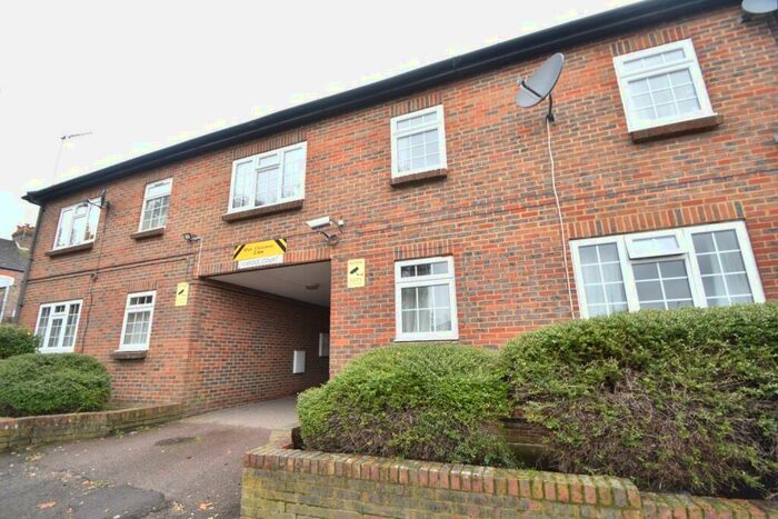 1 Bedroom Apartment To Rent In Chase Street, Luton, Bedfordshire, LU1