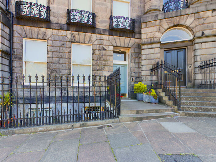 3 Bedroom Flat To Rent In Moray Place, New Town, Edinburgh, EH3