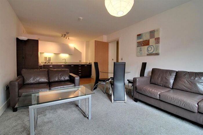 2 Bedroom Apartment To Rent In The Postbox, Upper Marshall Street, Birmingham, B1