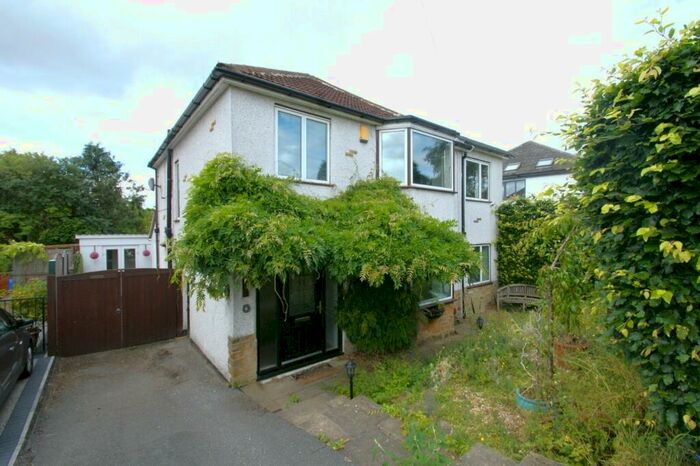 4 Bedroom Detached House To Rent In Kingsmead Drive, Leeds, West Yorkshire, LS14