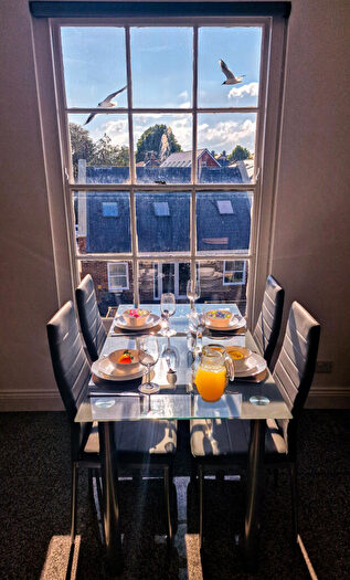 2 Bedroom Flat To Rent In High Street, Deal, Kent, CT14