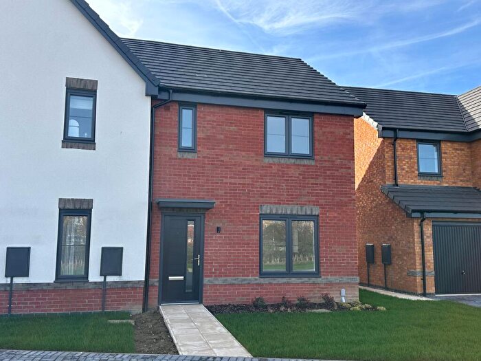 2 Bedroom Semi Detached House To Rent In Morley Crescent, Bradwell, NR31