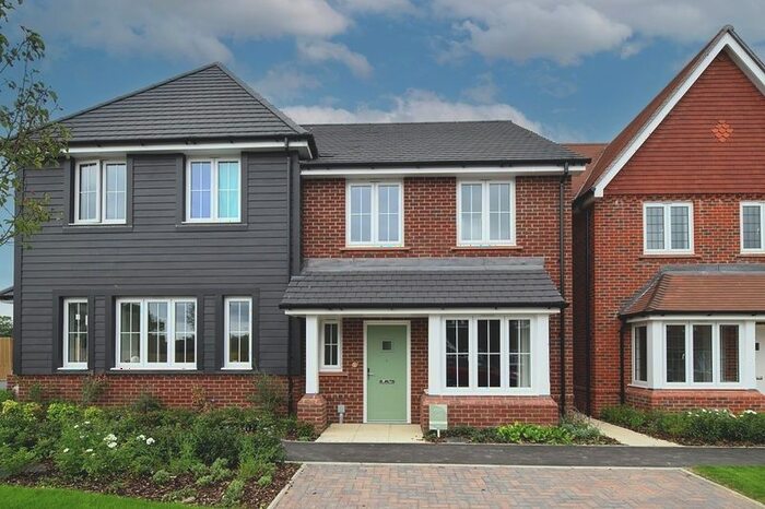 3 Bedroom Semi-Detached House For Sale In The Swift, Broadacres, Southwater, West Sussex, RH13