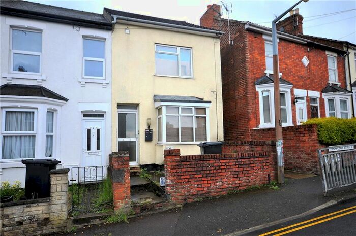 2 Bedroom Flat To Rent In Stafford Street, Old Town, Swindon, Wiltshire, SN1