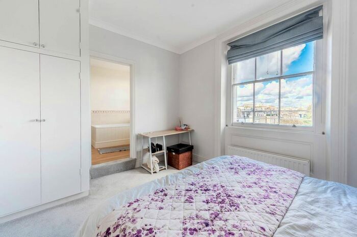 2 Bedroom Flat To Rent In Cornwall Gardens, South Kensington, London, SW7