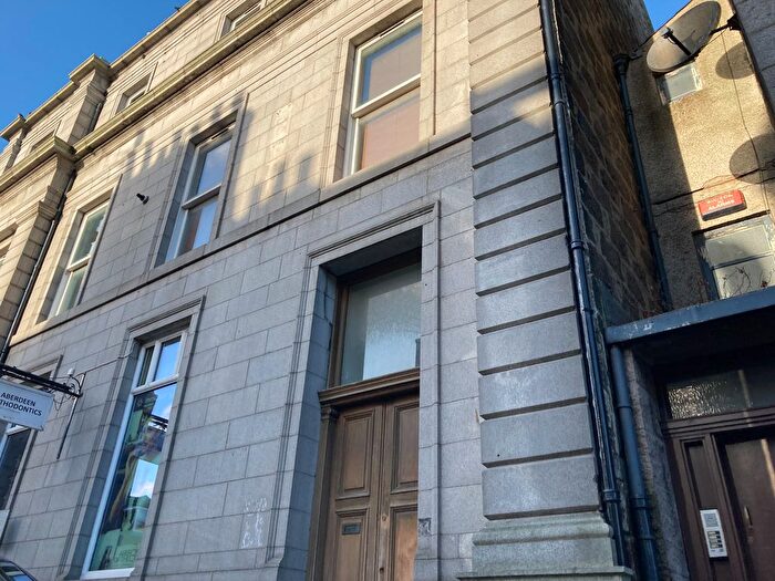 2 Bedroom Flat To Rent In John Street, Aberdeen, AB25