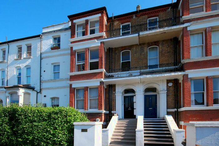 1 Bedroom Flat To Rent In Rosendale Road, West Dulwich, London, SE21