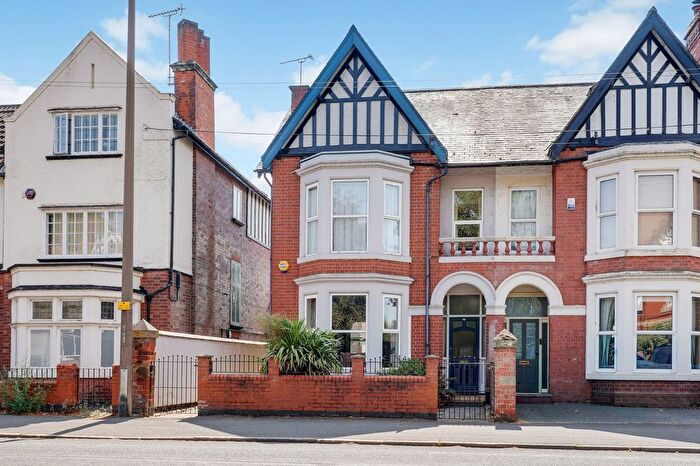 4 Bedroom Semi-Detached House For Sale In Nottingham Road, Long Eaton, NG10