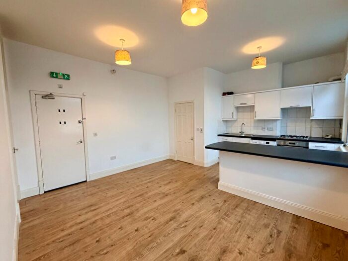1 Bedroom Flat To Rent In Horninglow Street, Burton-on-Trent, Staffordshire, DE14