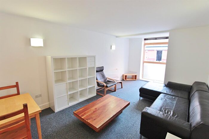 2 Bedroom Flat To Rent In Smithfield Apartments, Rockingham Street, Sheffield, S1