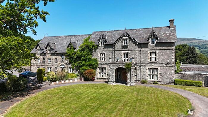 22 Bedroom Country House For Sale In Llangattock, Powys, NP8