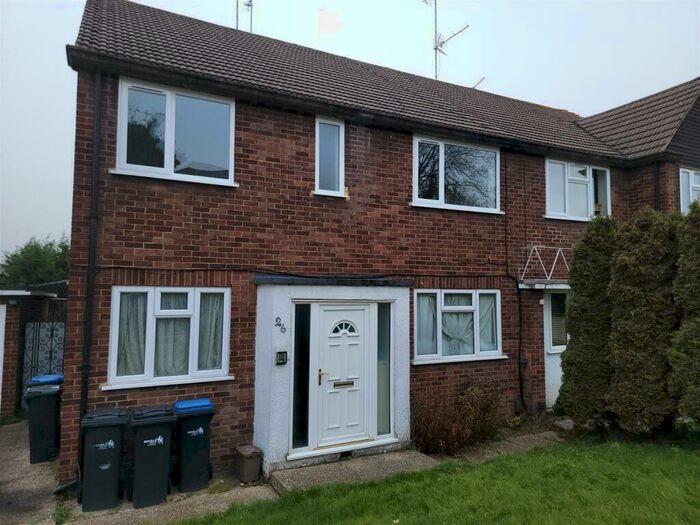 2 Bedroom Maisonette To Rent In Byland Close, Winchmore Hill, London, N21
