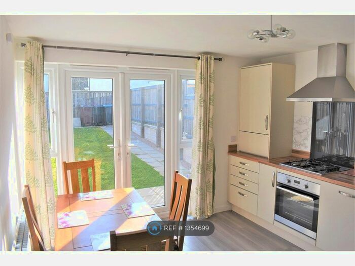 3 Bedroom Semi-Detached House To Rent In Mugiemoss Place, Bucksburn, Aberdeen, AB21