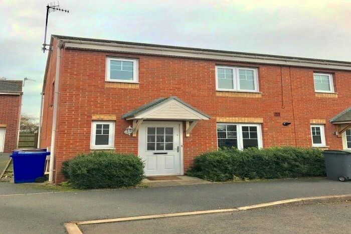 3 Bedroom Property To Rent In Minton Grove, Stoke-On-Trent, ST2