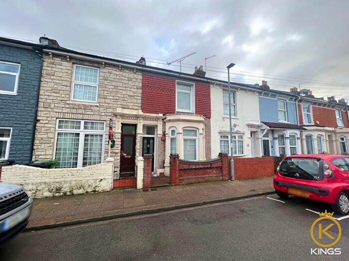 3 Bedroom Terraced House To Rent In Shearer Road, PO1