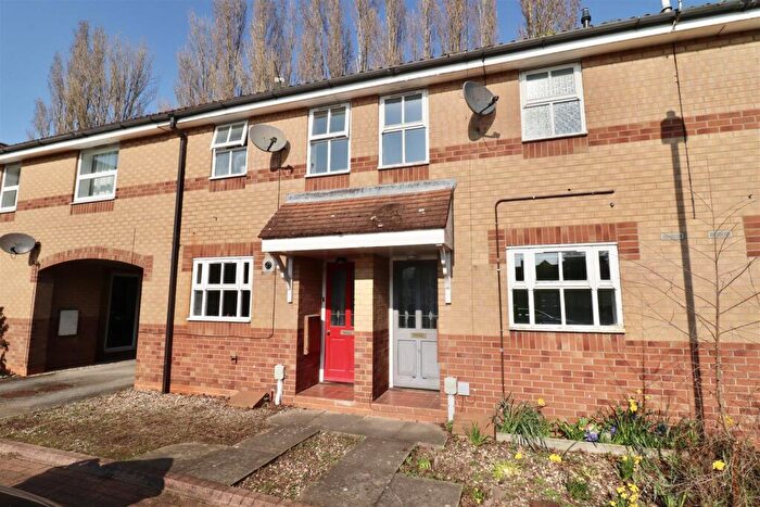 2 Bedroom Mews For Sale In Blackburn Avenue, Brough, HU15