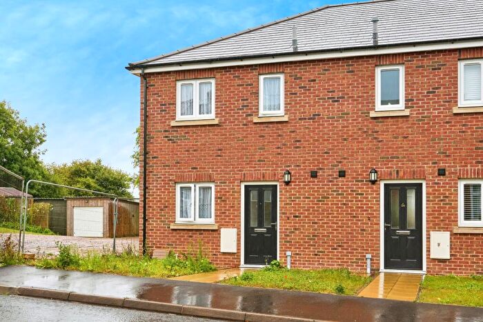3 Bedroom End Of Terrace House For Sale In Horsebridge Hill, Newport, Isle Of Wight, PO30