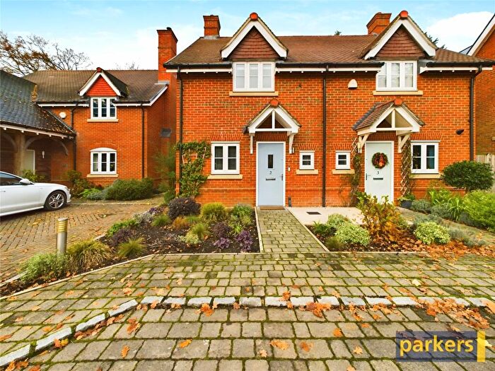 2 Bedroom Semi-Detached House For Sale In Gardeners Copse, Sonning Common, Reading, Oxfordshire, RG4