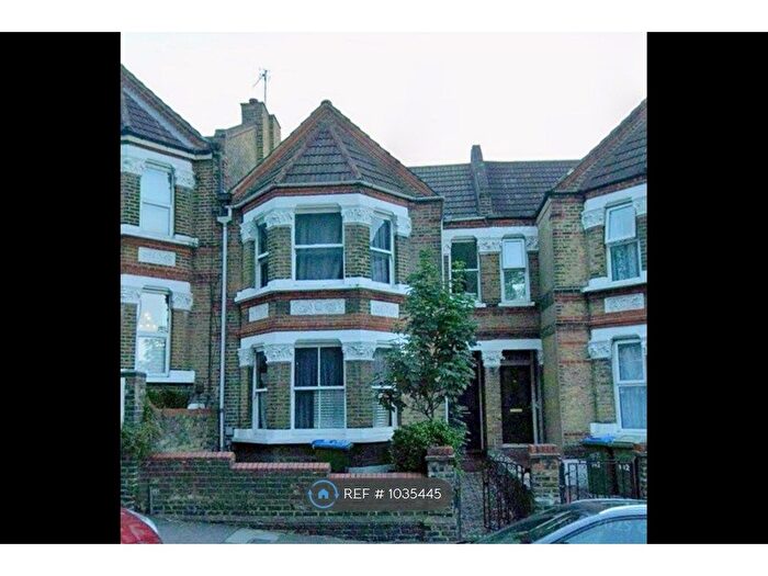 3 Bedroom Terraced House To Rent In Griffin Road, London, SE18