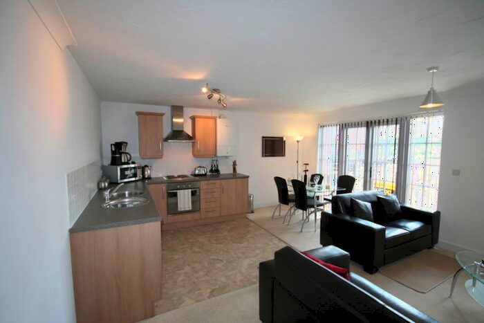 2 Bedroom Flat For Sale In Elphins Drive, Wilderspool Park, Warrington, WA4