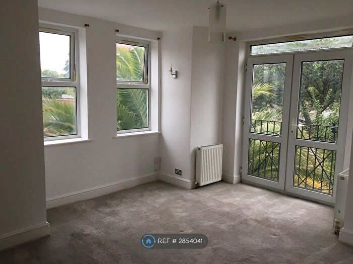 2 Bedroom Flat To Rent In Vancouver Road, London, SE23