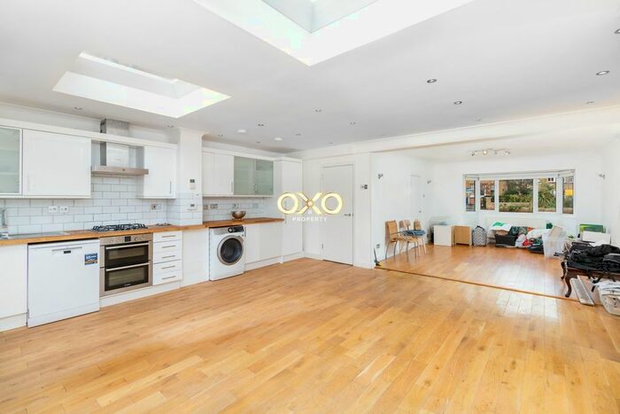 4 Bedroom Terraced House To Rent In Barber Close, London, N21
