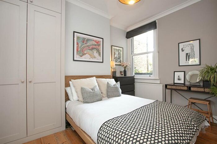 2 Bedroom Flat For Sale In Shenley Road, Camberwell, SE5