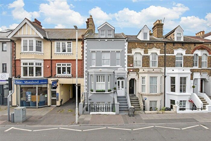 2 Bedroom Maisonette For Sale In High Street, Broadstairs, Kent, CT10