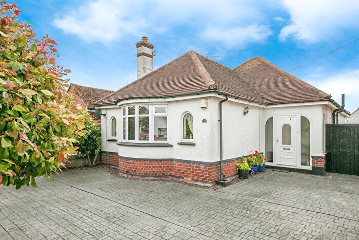 2 Bedroom Detached Bungalow For Sale In Mountview Road, Clacton-On-Sea, CO15